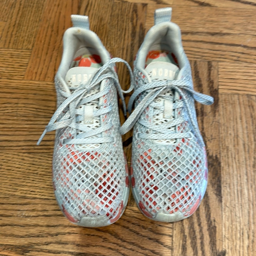 Nobull light blue mesh floral design sneakers size 6